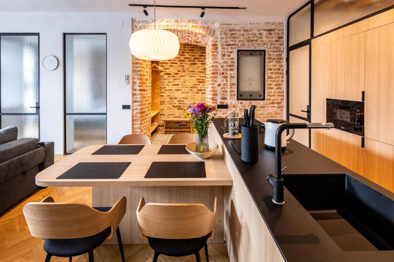 Onlviv Apartments Rynok Square 18/2 Exterior photo